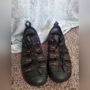 KEEN Atlanta steel toe utility shoe size 9E